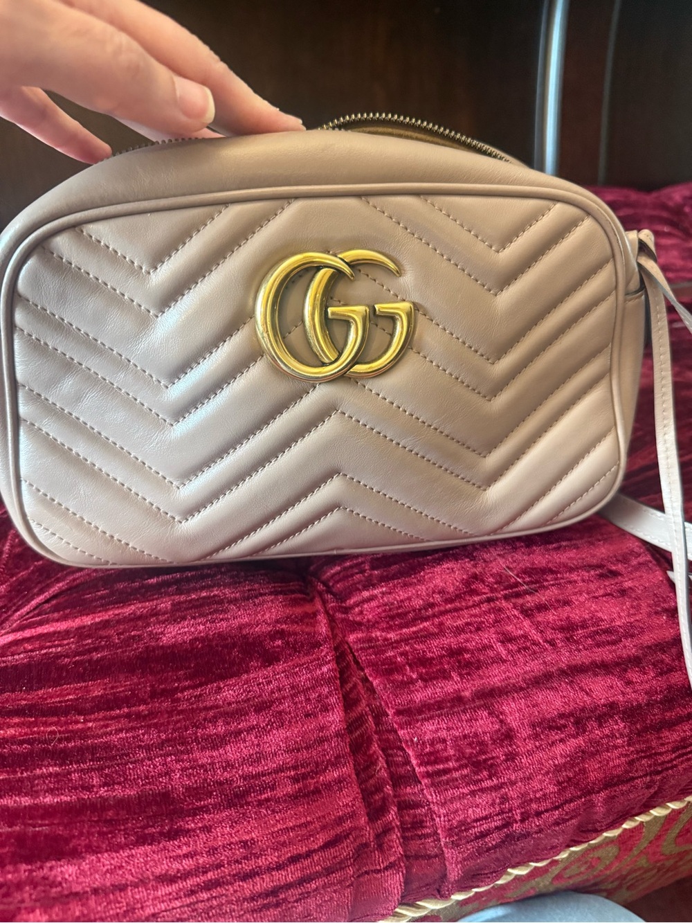 Gucci Beige Chevron Matelassé Crossbody with Gold Double G